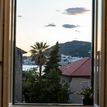 Seabed Rooms&studio Apartman Split