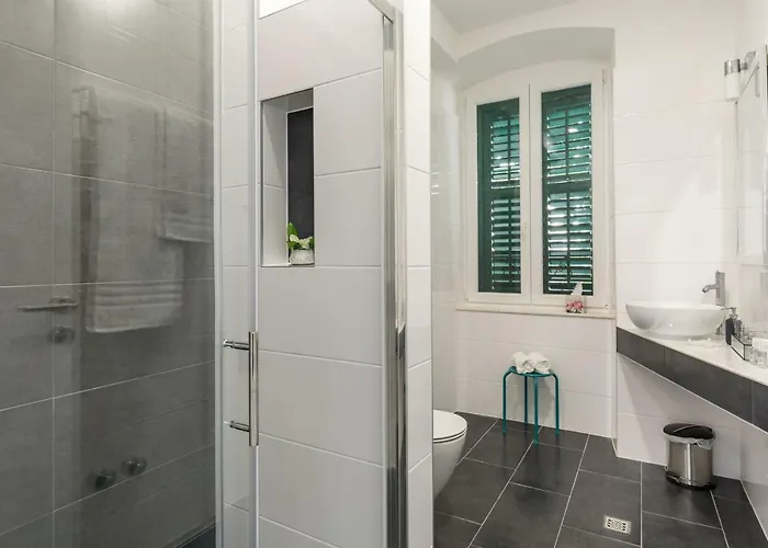 Seabed Rooms&studio Apartman Split