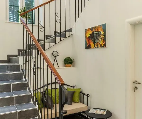 Seabed Rooms&studio Apartman Split