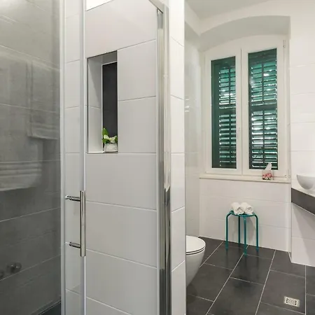 Seabed Rooms&studio Apartment Split