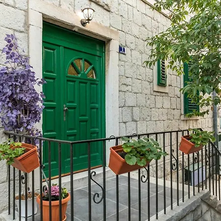 Seabed Rooms&studio Apartment *