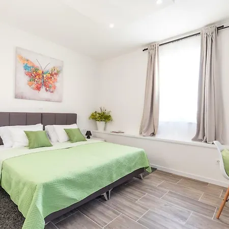 Seabed Rooms&studio Apartment Split